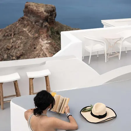 Frühstückspension La Roka, Cliffside Memories *
